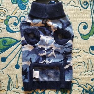 NWT S/M Blue Camo Sweater Dog Sweater Casual Canin